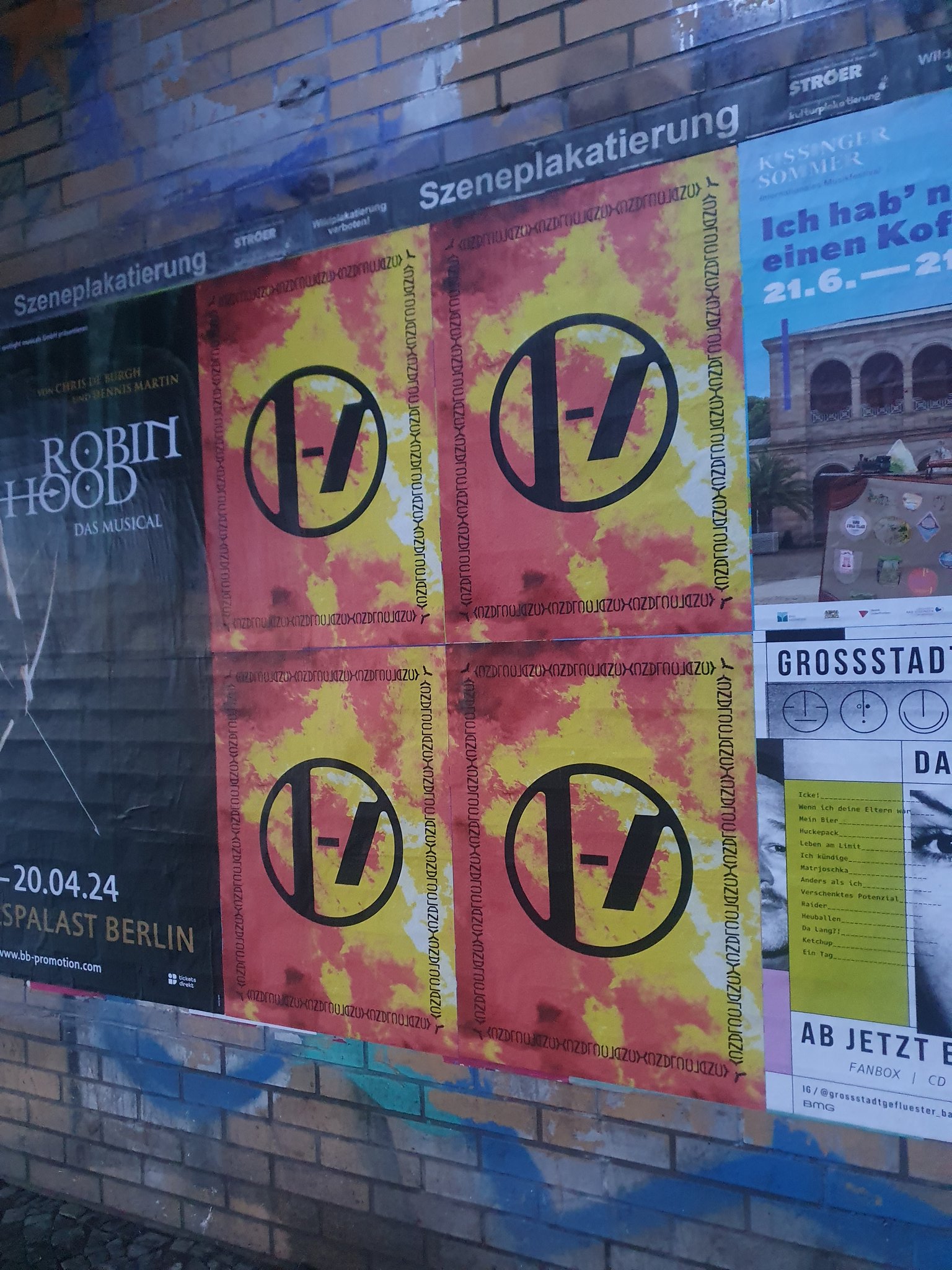 Alt text: Poster in Berlin&quot;